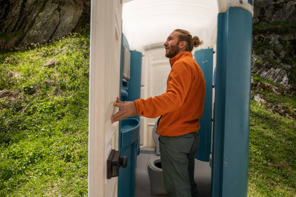 Best High-end porta potty rental  in Greilickville, MI