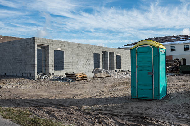 Best Portable toilet rental cost  in Greilickville, MI
